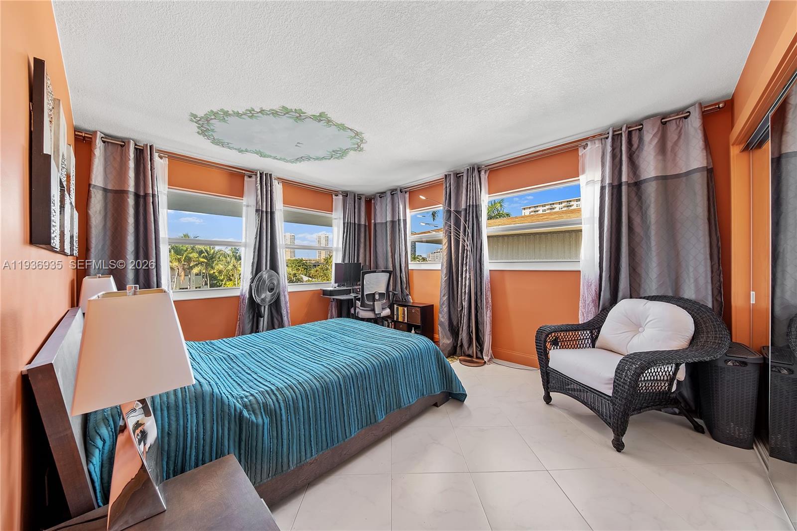 ISLE OF PARADISE CO-OP - Residential