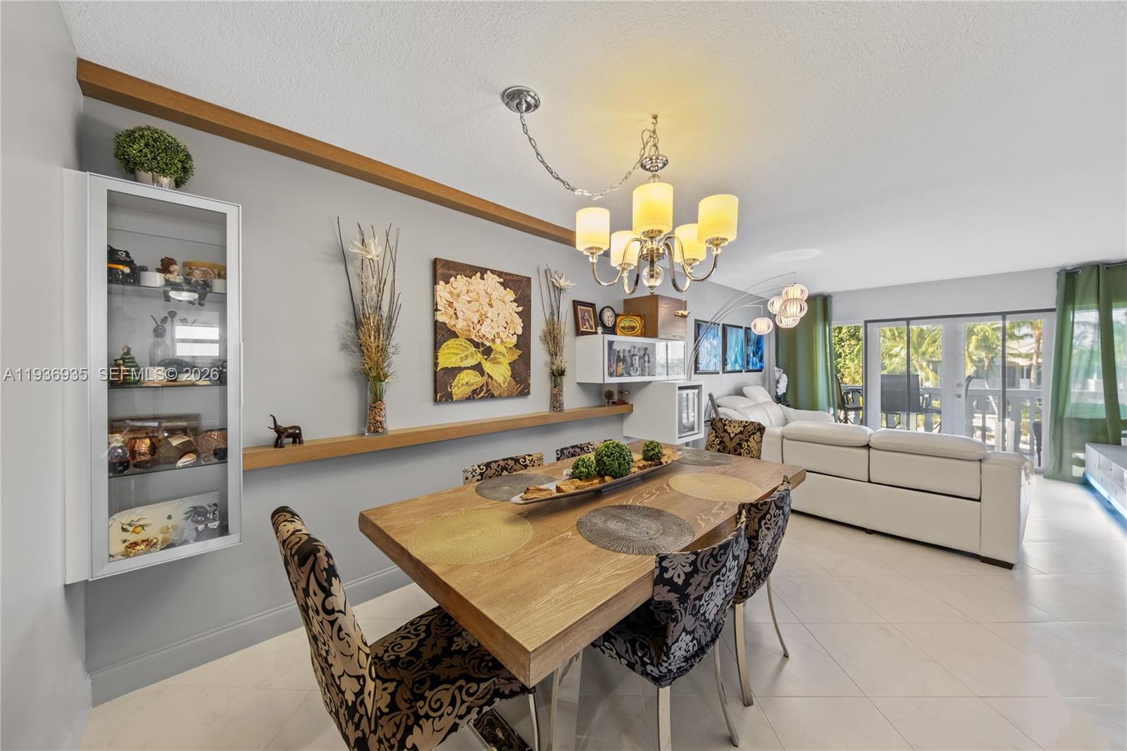 ISLE OF PARADISE CO-OP - Residential