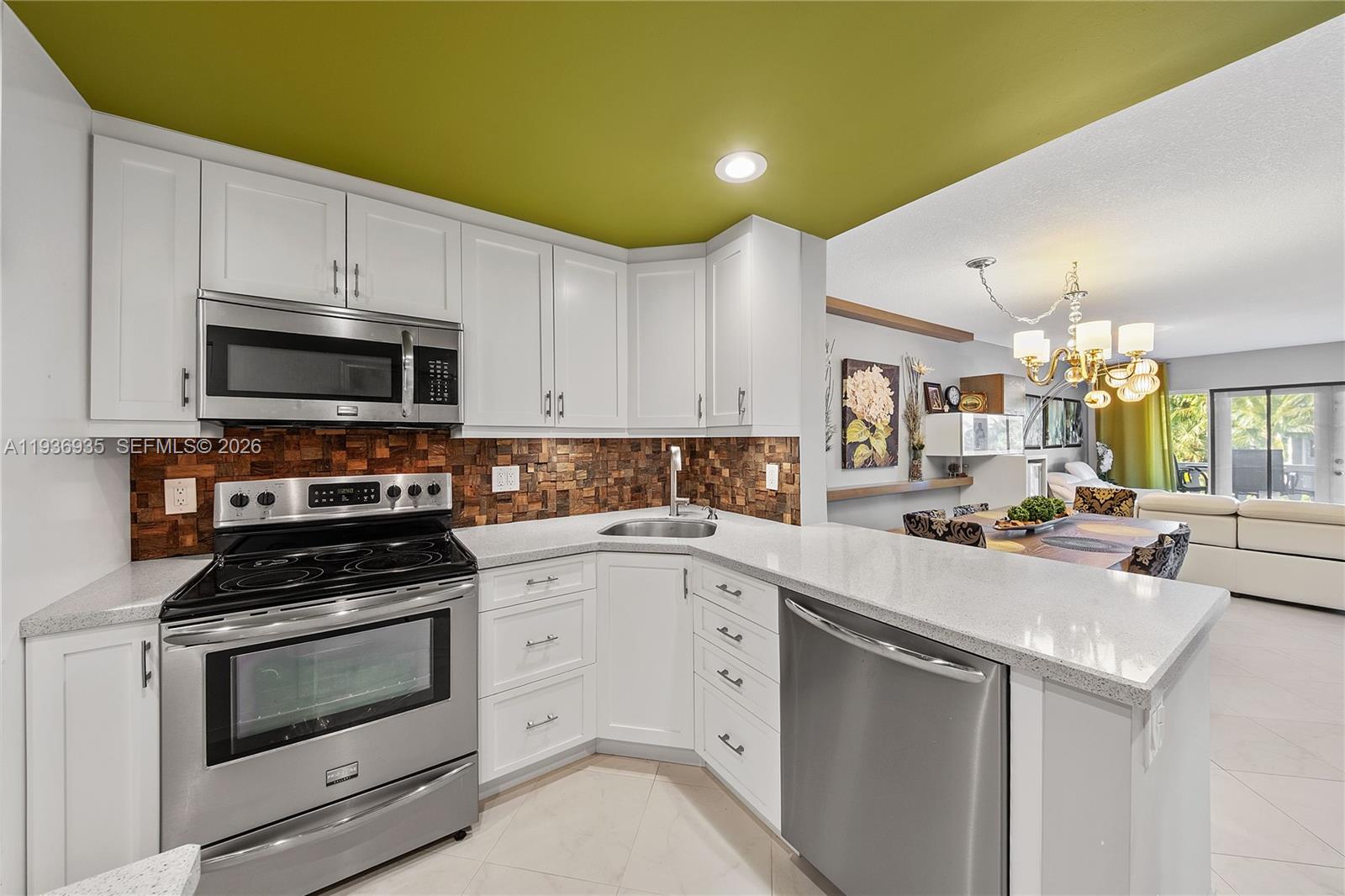 ISLE OF PARADISE CO-OP - Residential