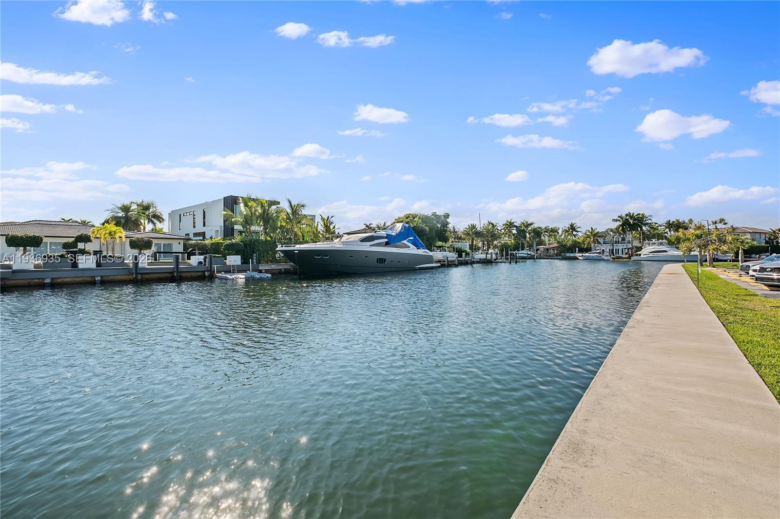 ISLE OF PARADISE CO-OP - Residential