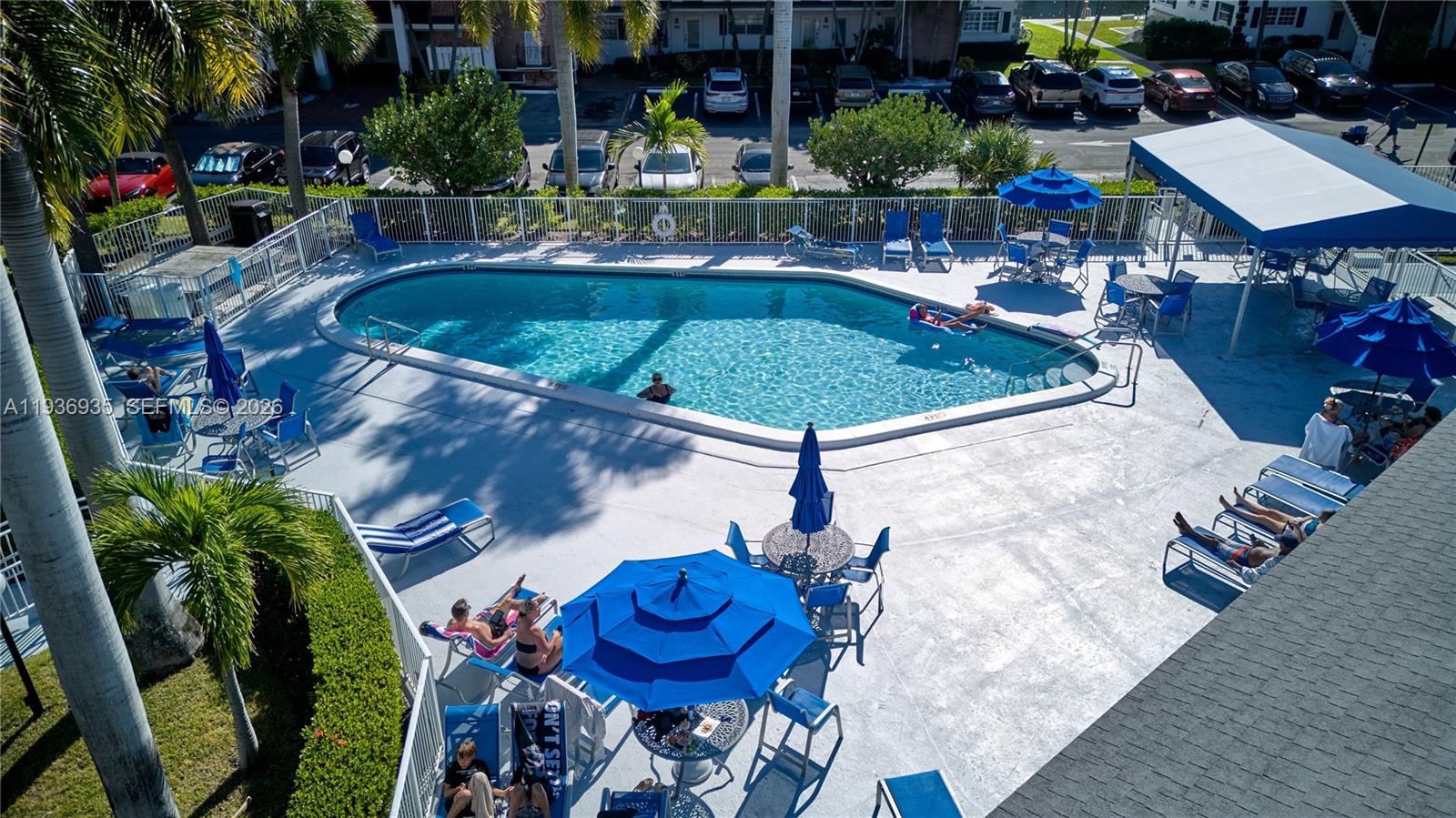 ISLE OF PARADISE CO-OP - Residential