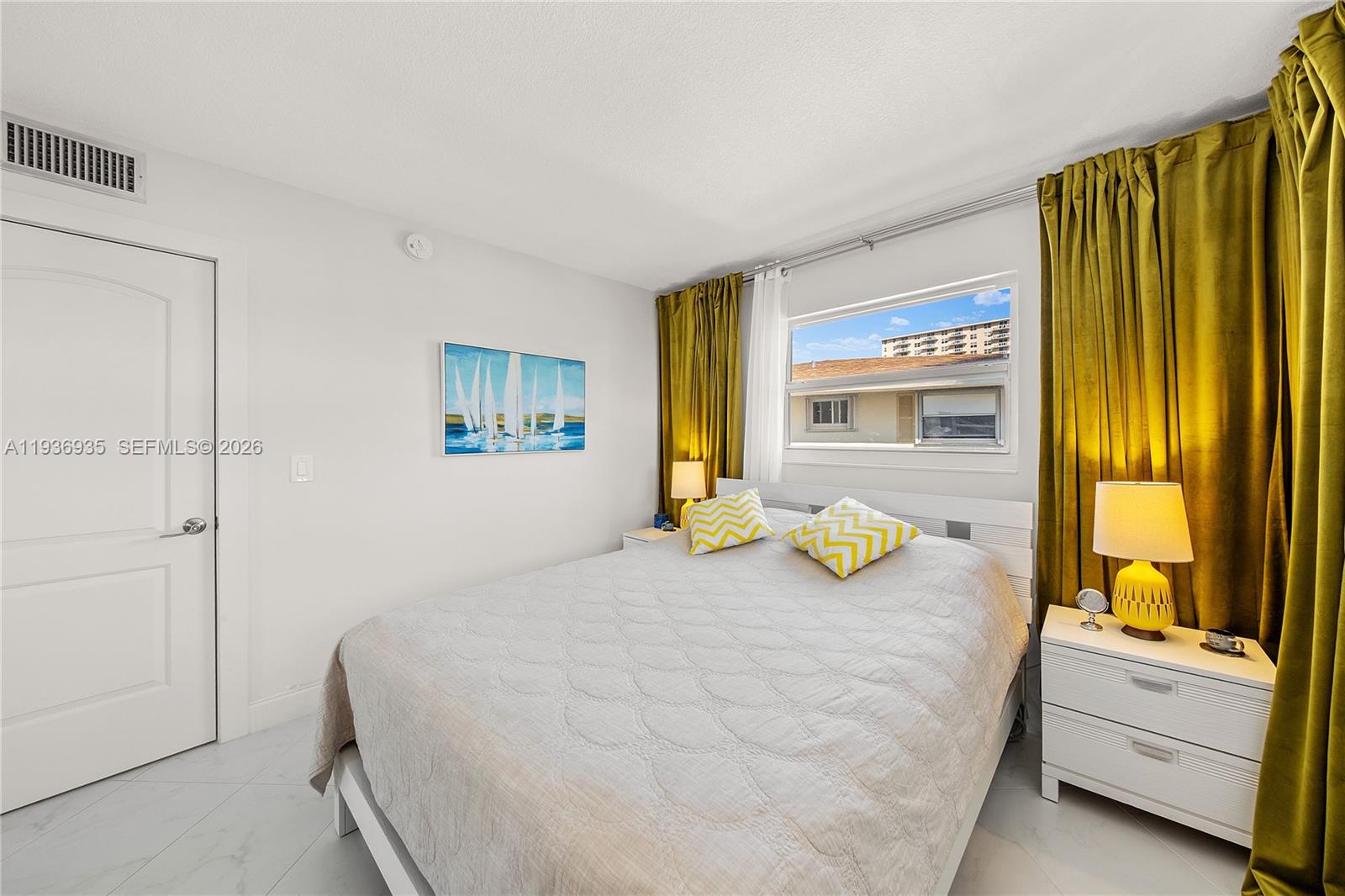 ISLE OF PARADISE CO-OP - Residential