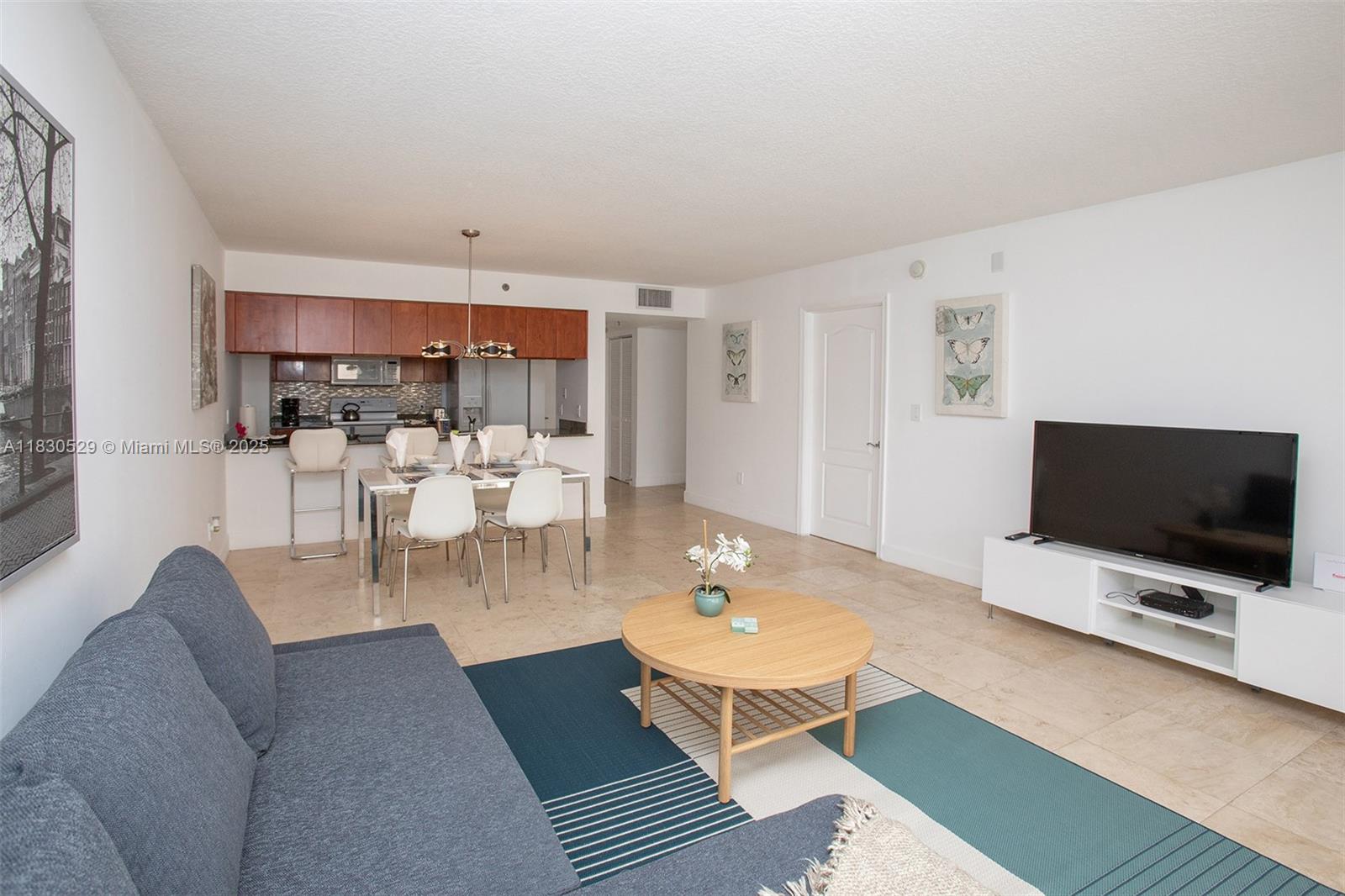 1200 Brickell Bay Dr 2704