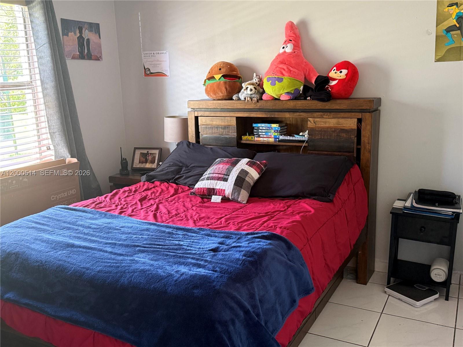 BANYAN TREE FOUR CONDO - Residential