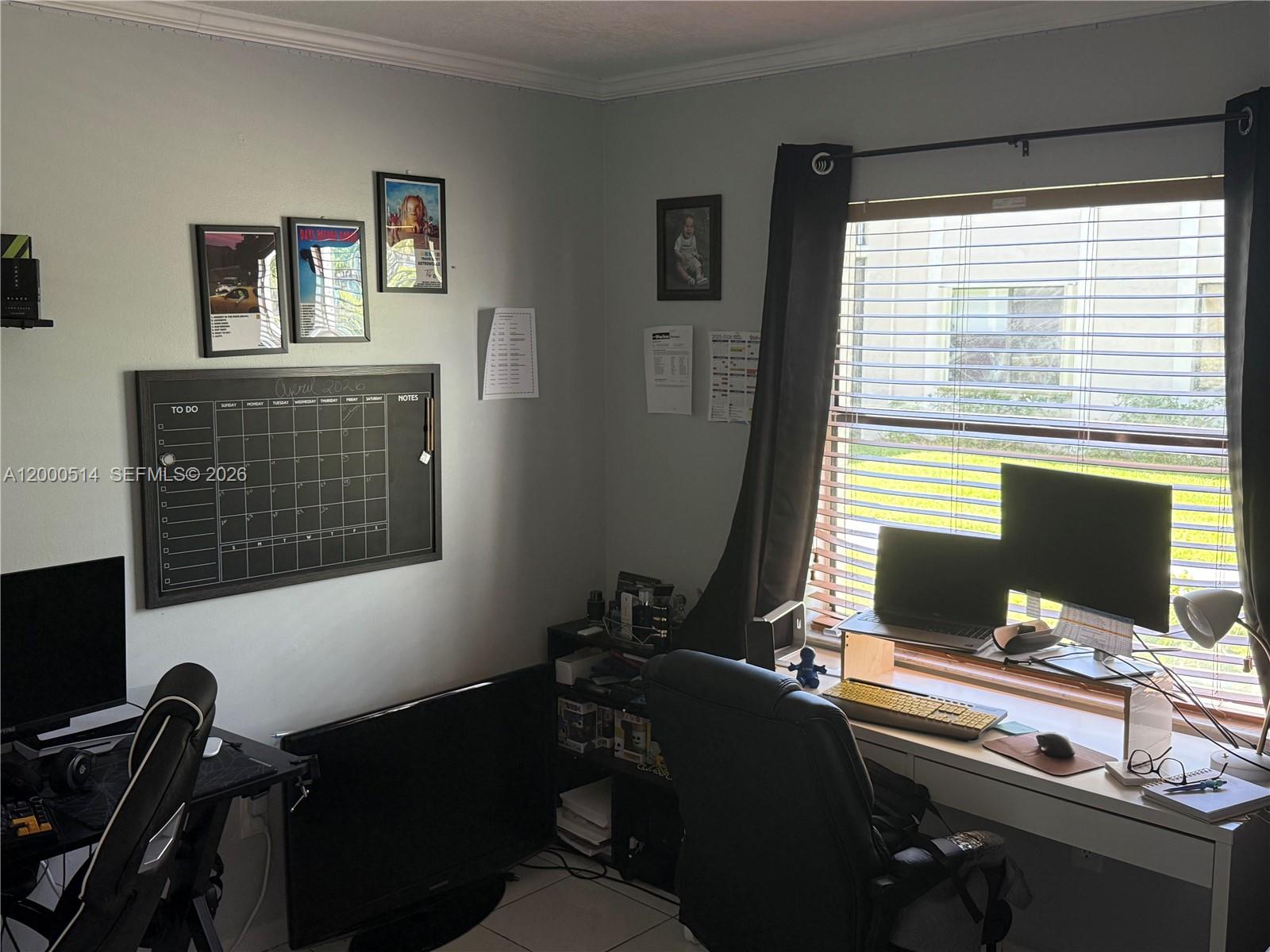 BANYAN TREE FOUR CONDO - Residential