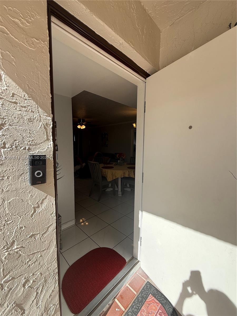 BANYAN TREE FOUR CONDO - Residential