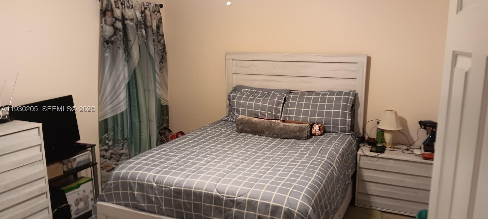 DELTONA LAKES UNIT 8 - Residential