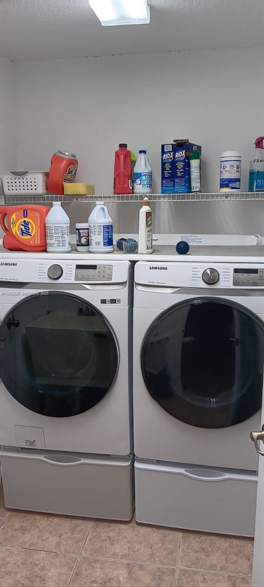 DELTONA LAKES UNIT 8 - Residential