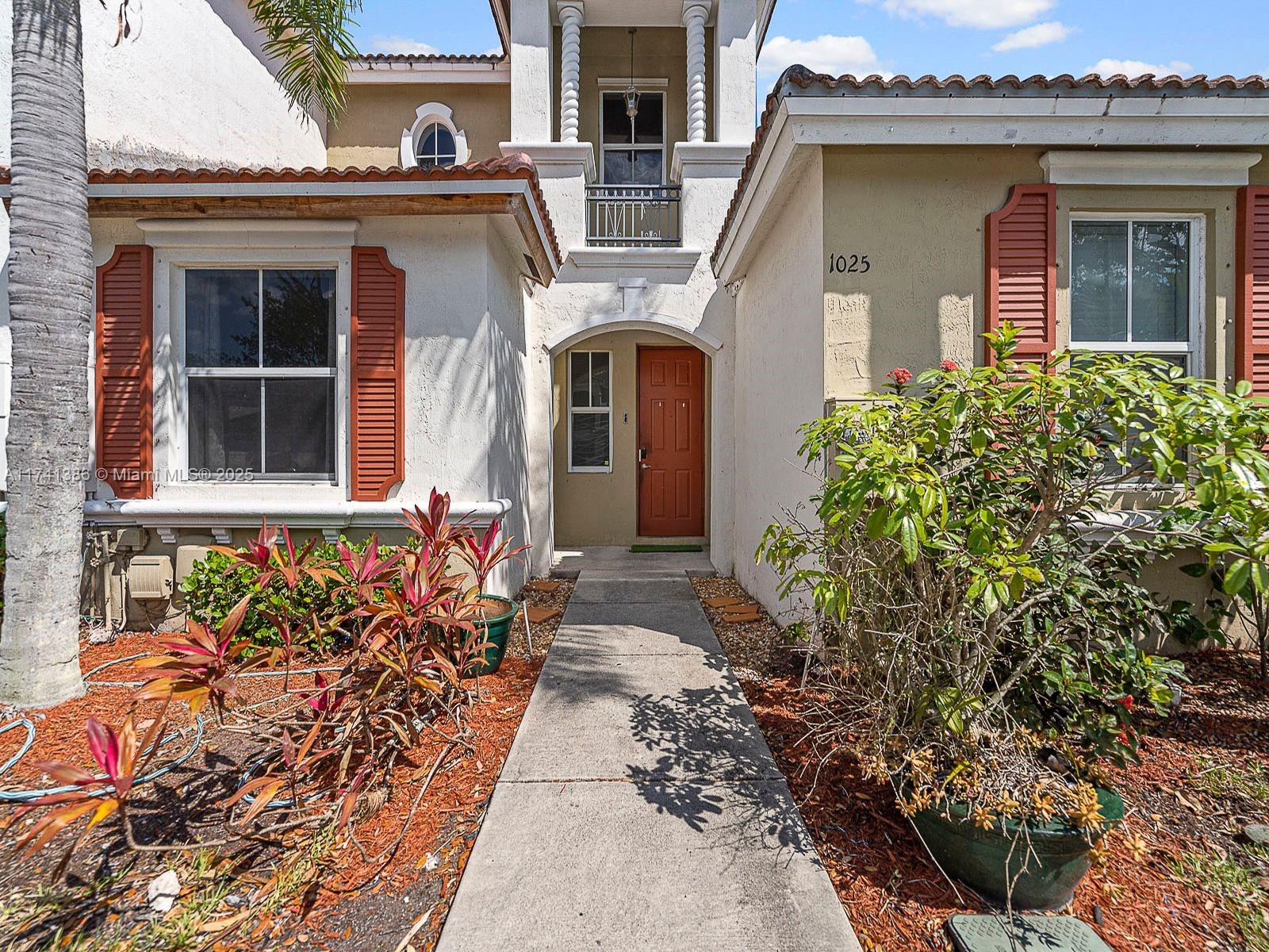 Great 3 bedroom 3 bathroom townhome in the Marbella Bay community in Homestead. Home features 1400+ sqft of great living space, ample kitchen, spacious bedrooms, lots of natural light and home is close to major highways, schools, shopping, dining entertainment, gyms and more!