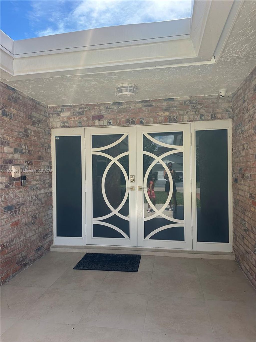 Photo of 4205 NW 69th Ter, Coral Springs, FL 33065 (MLS # A11831591)