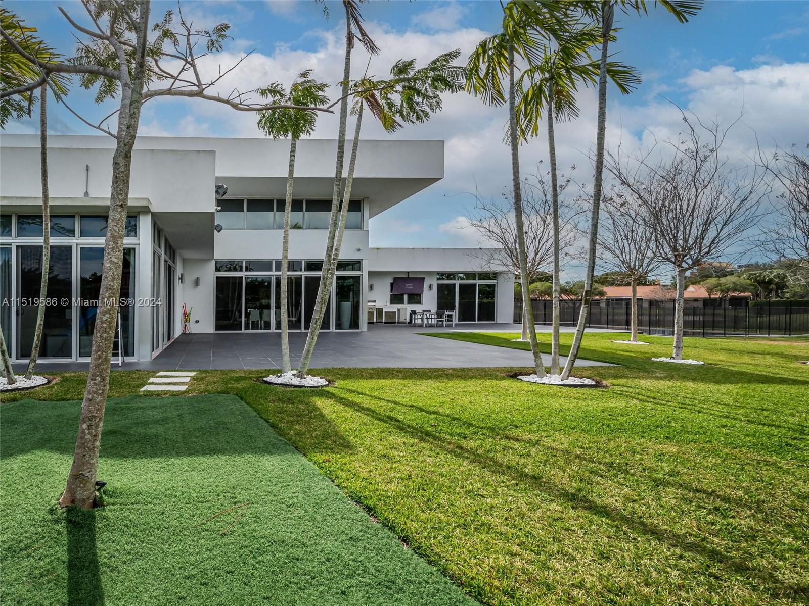 Botaniko - Residential