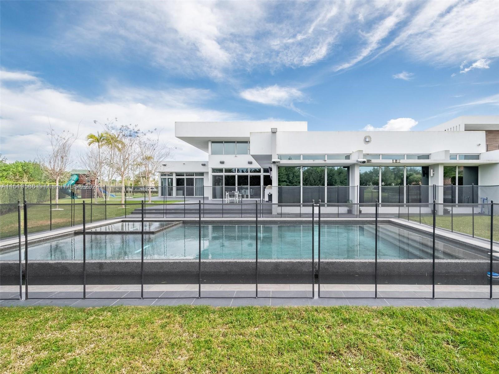 Botaniko - Residential