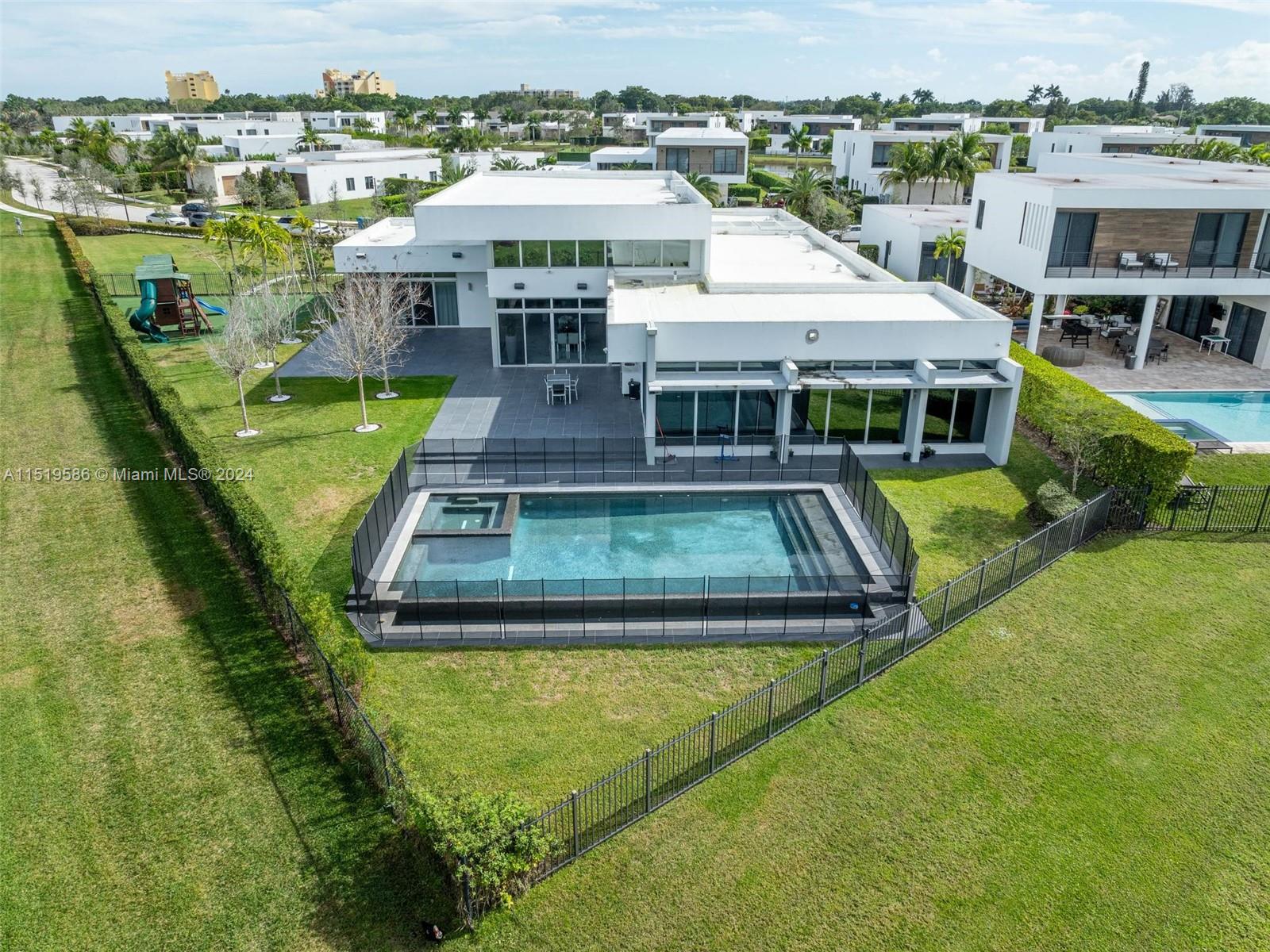 Botaniko - Residential