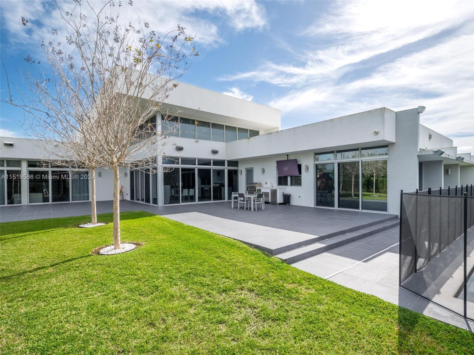 Botaniko - Residential