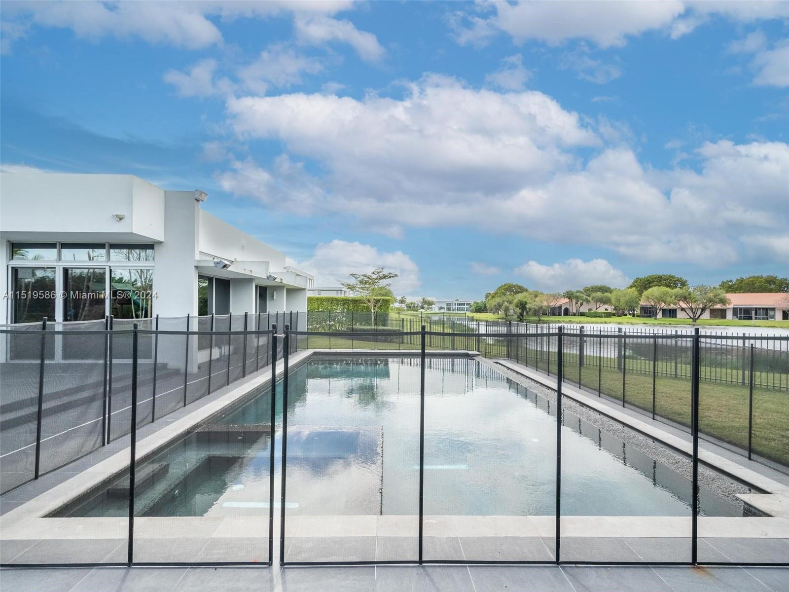 Botaniko - Residential