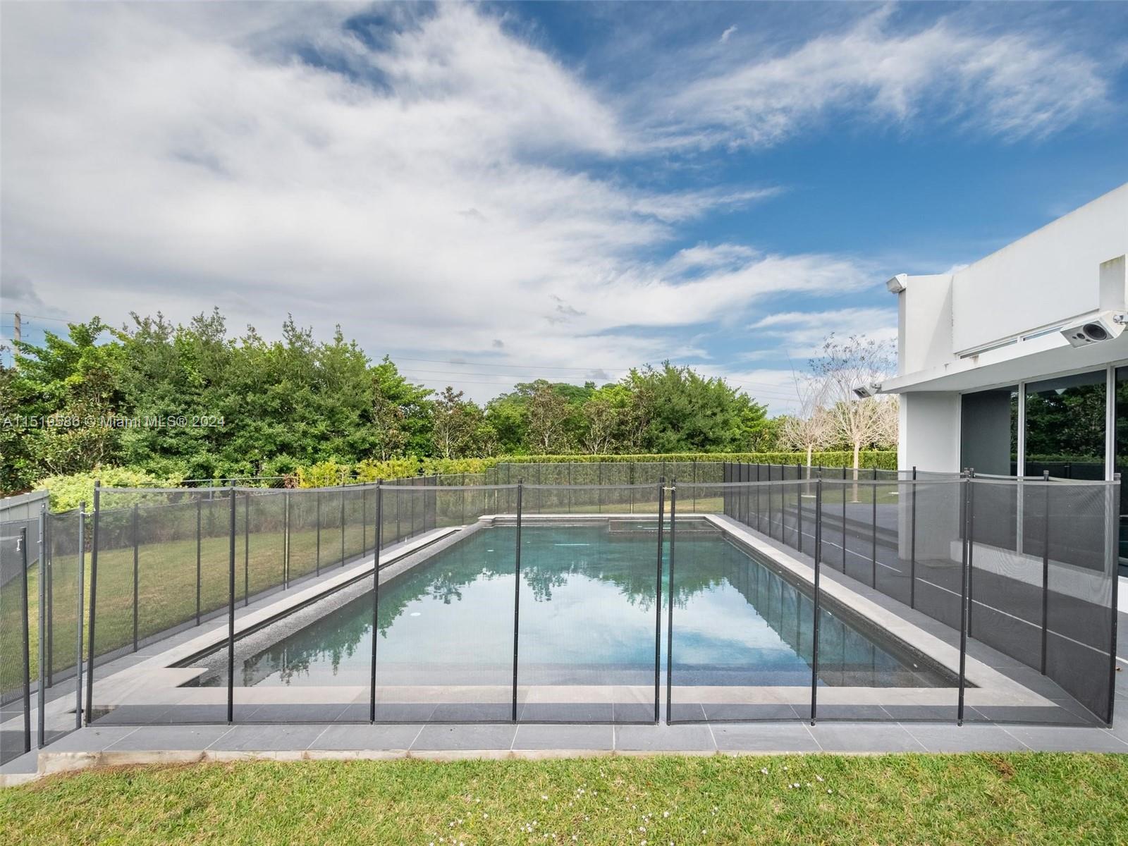 Botaniko - Residential