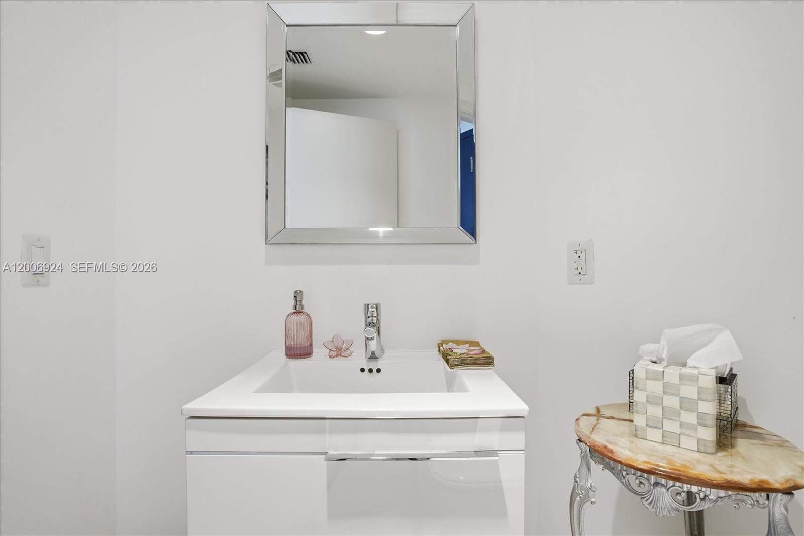 MARINA PALMS RESIDENCES N - Residential