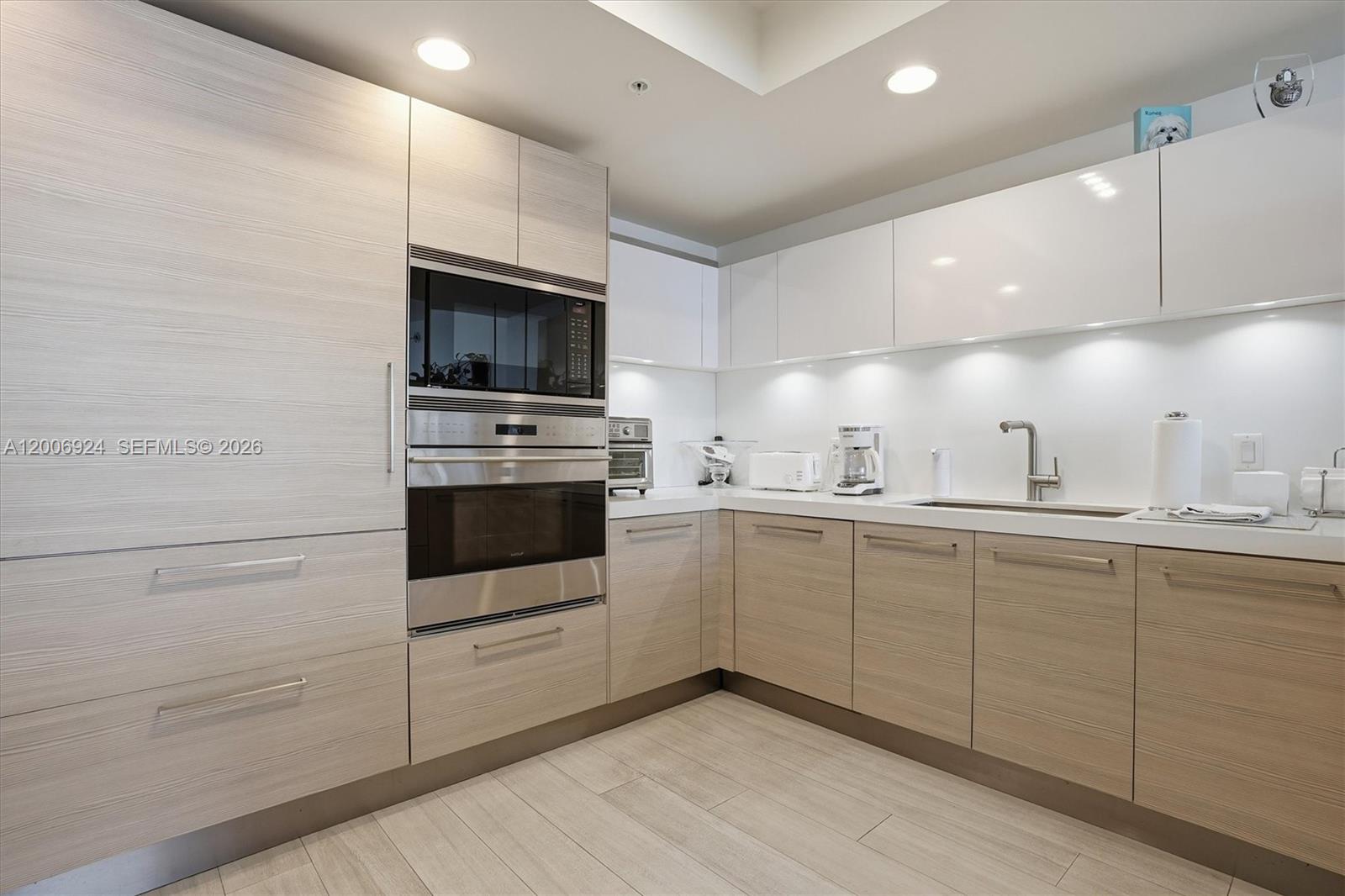 MARINA PALMS RESIDENCES N - Residential