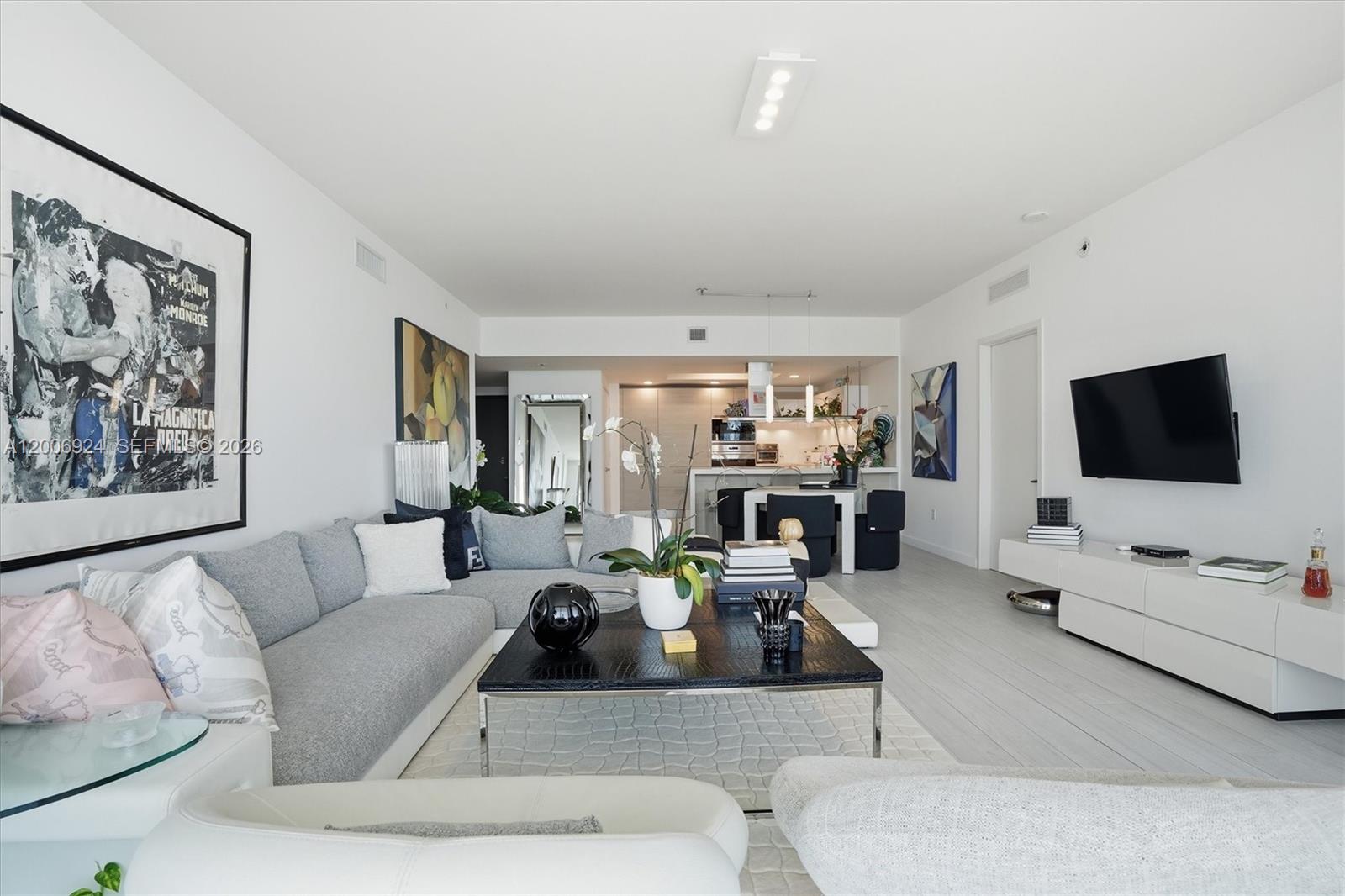 MARINA PALMS RESIDENCES N - Residential