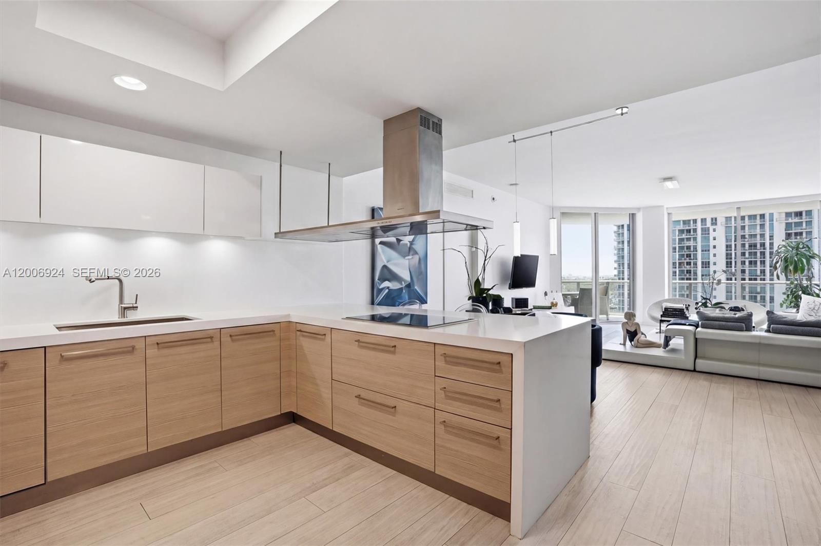 MARINA PALMS RESIDENCES N - Residential