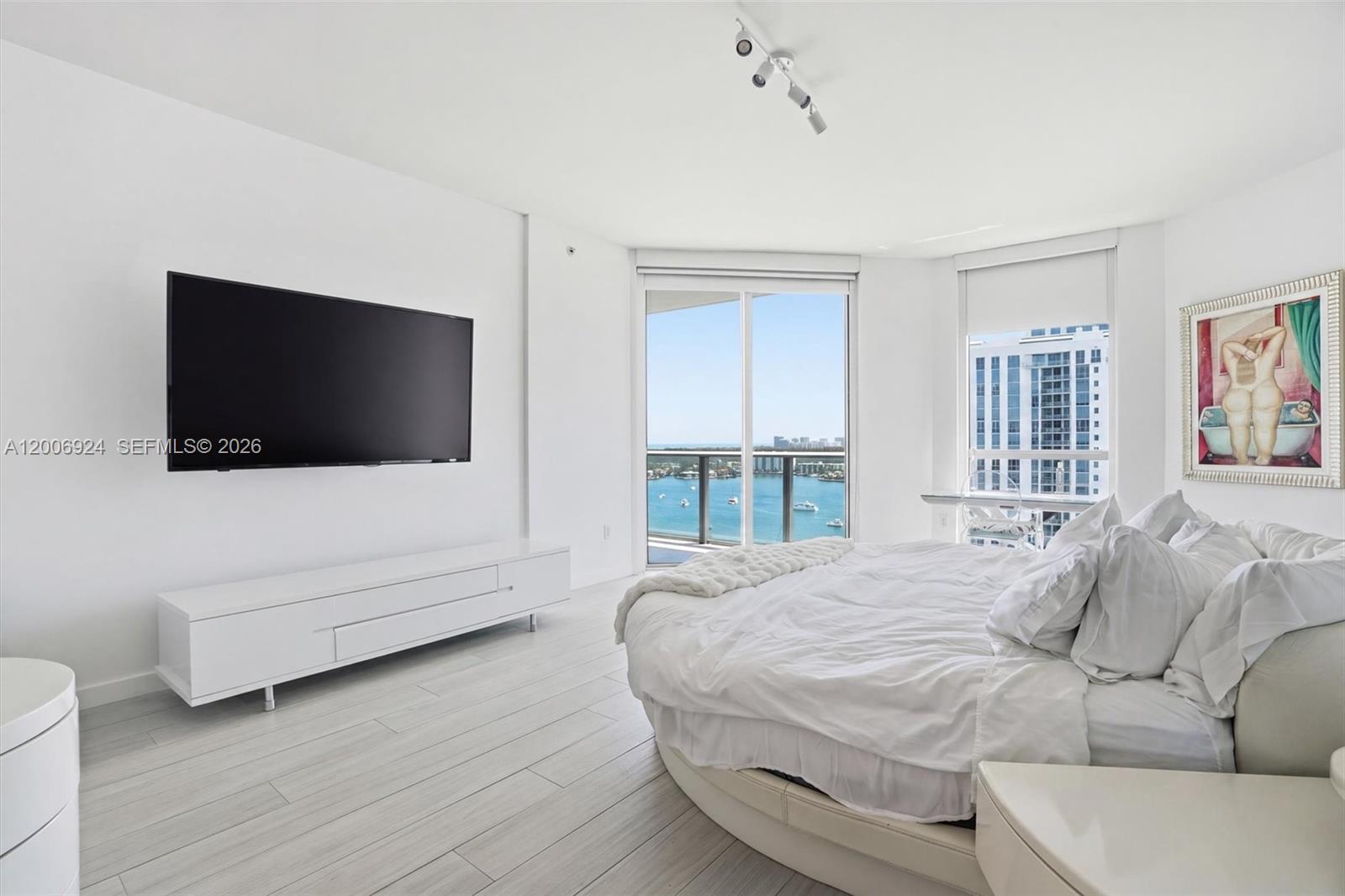 MARINA PALMS RESIDENCES N - Residential