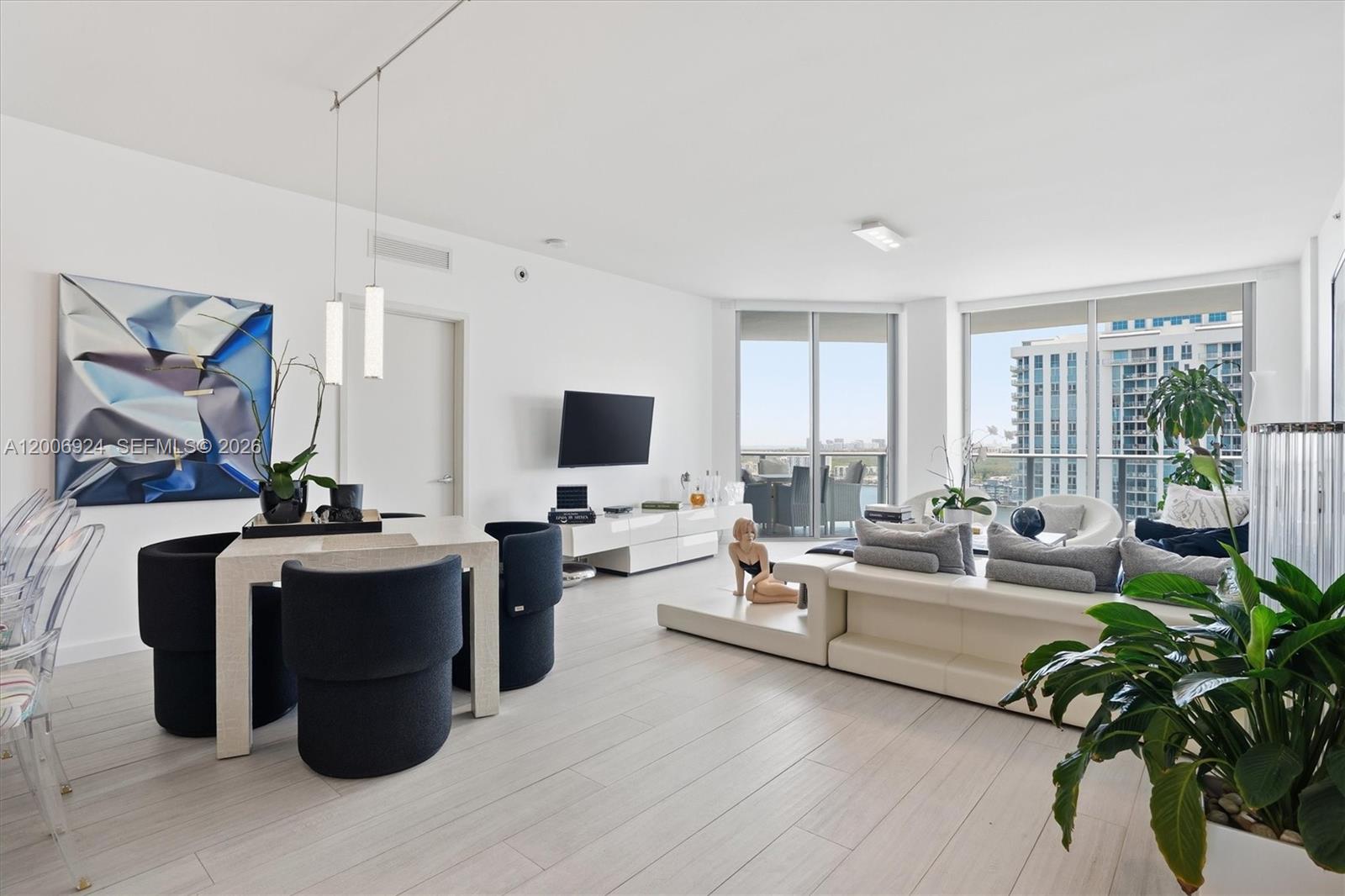 17301 Biscayne Blvd 1905