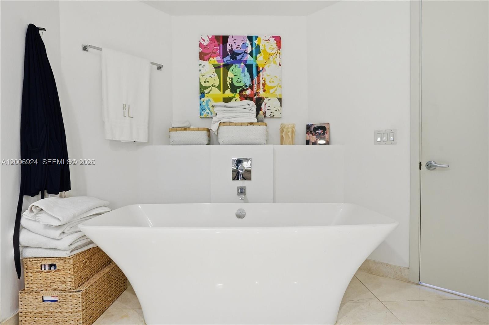 MARINA PALMS RESIDENCES N - Residential