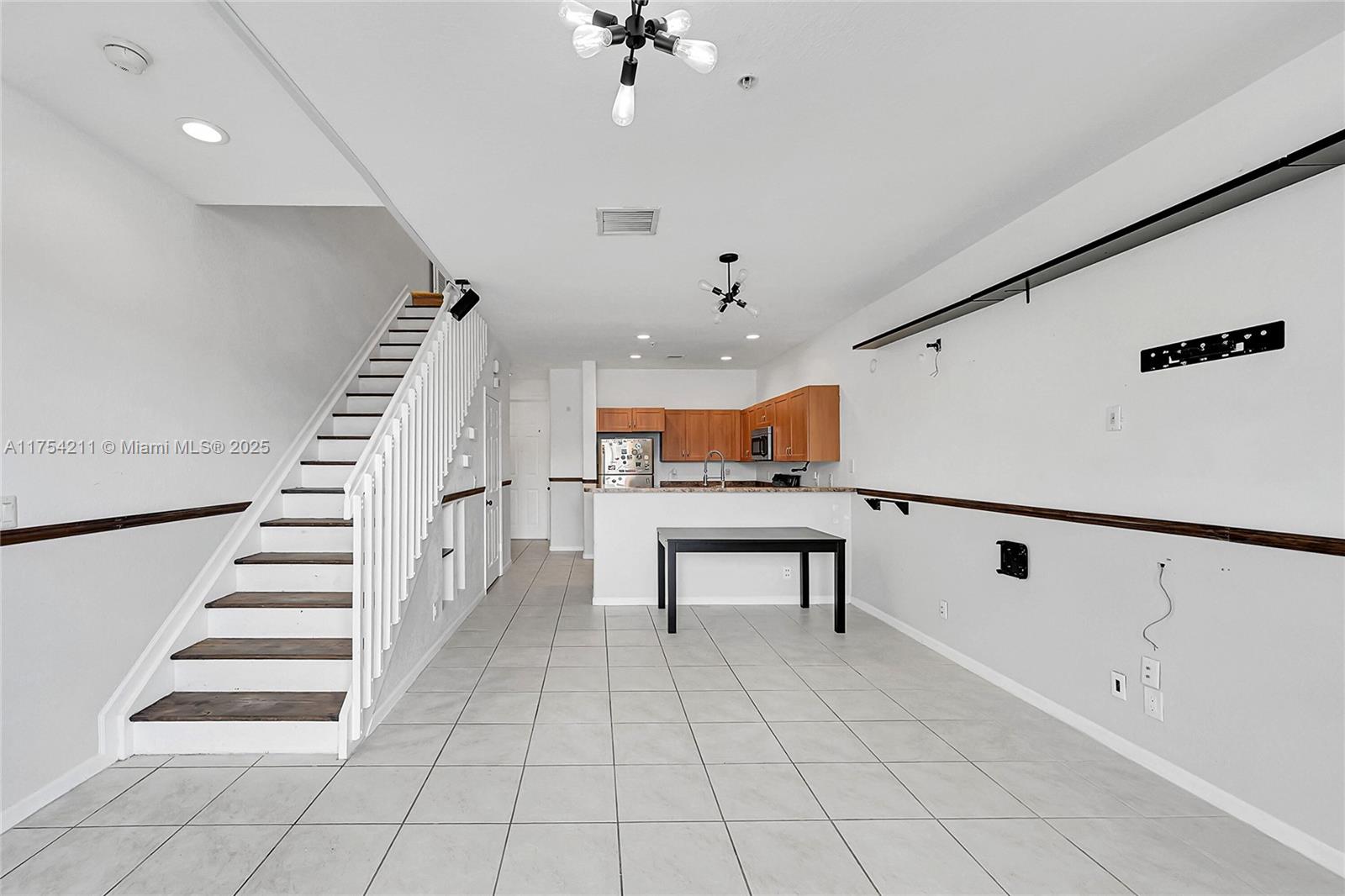 GEORGETOWN - Residential