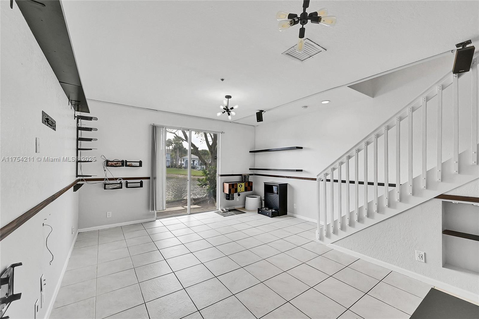GEORGETOWN - Residential