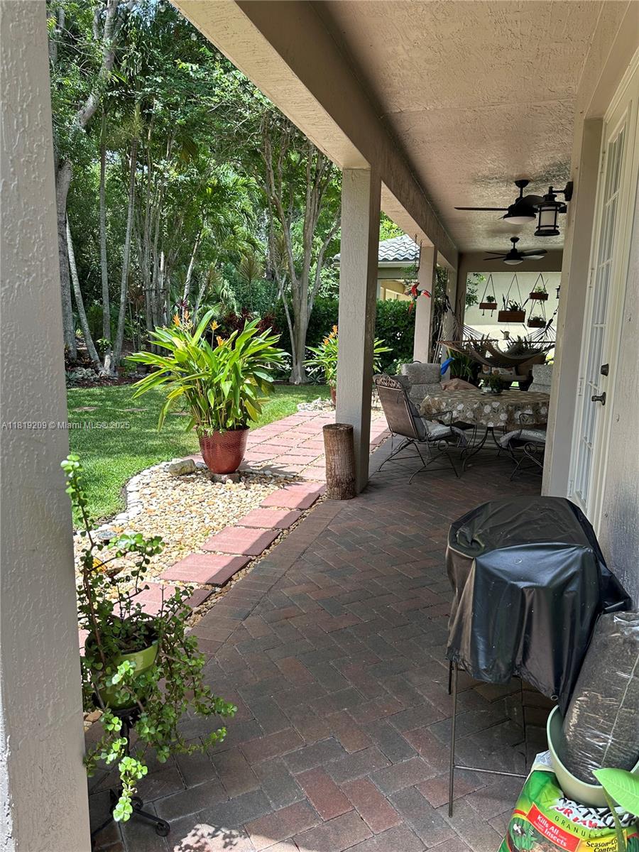 ISLES AT WESTON - Residential