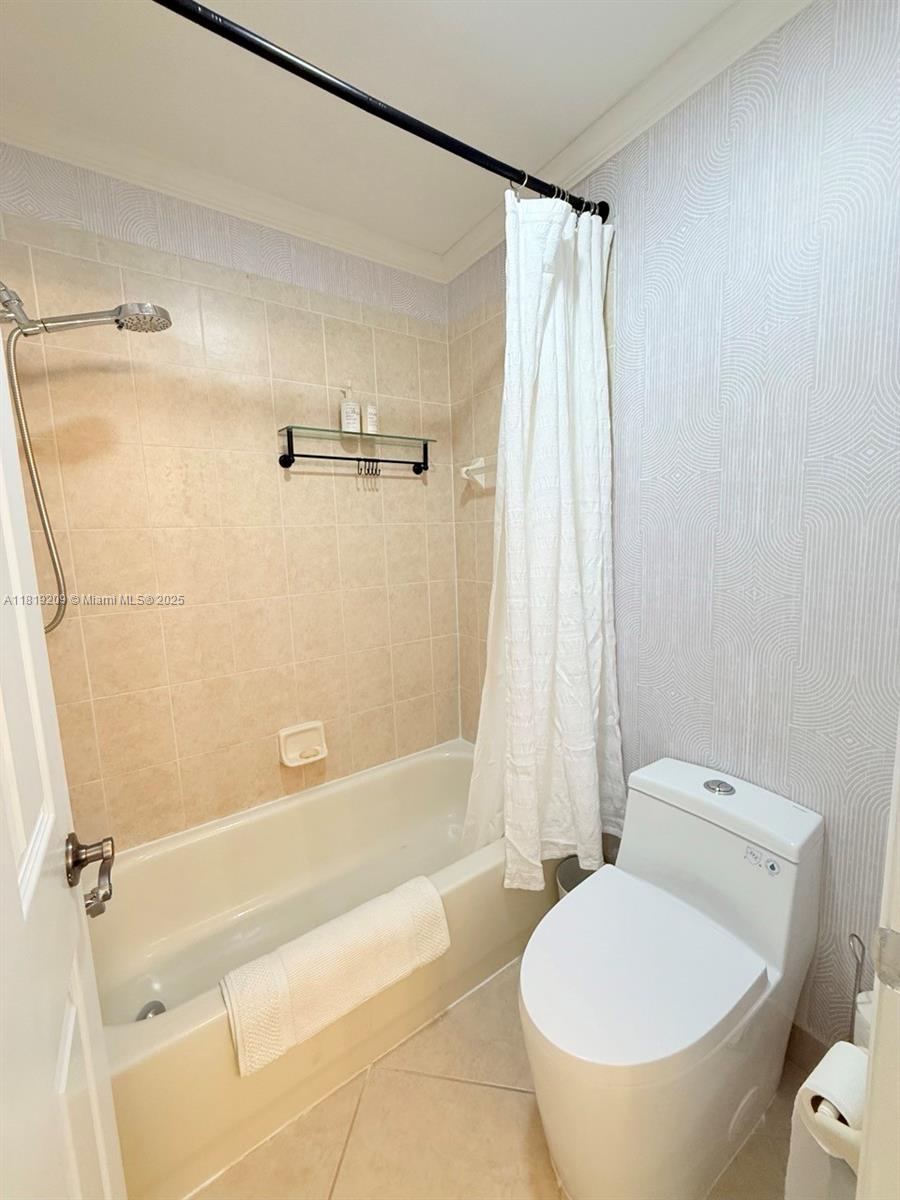 ISLES AT WESTON - Residential