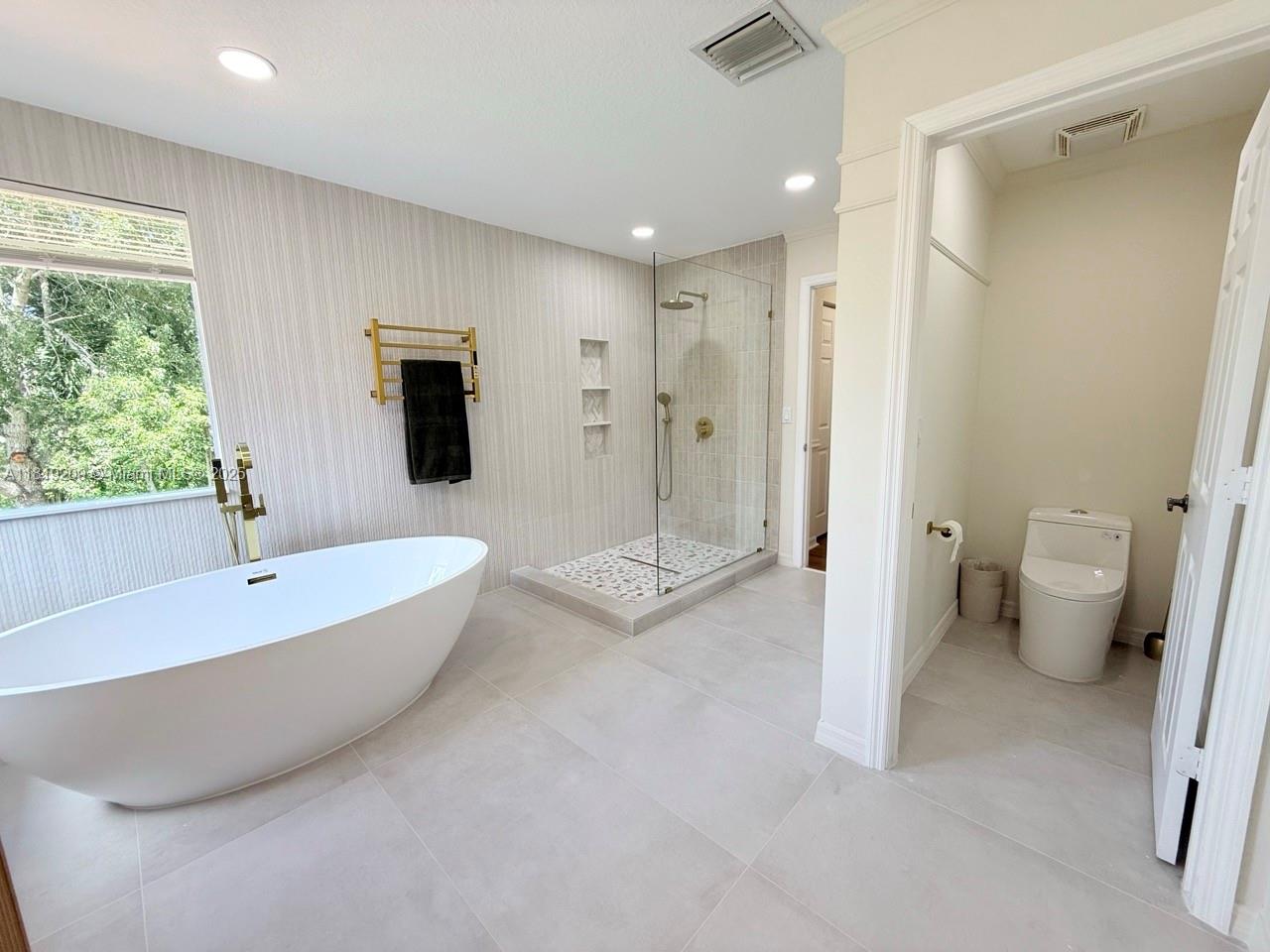 ISLES AT WESTON - Residential