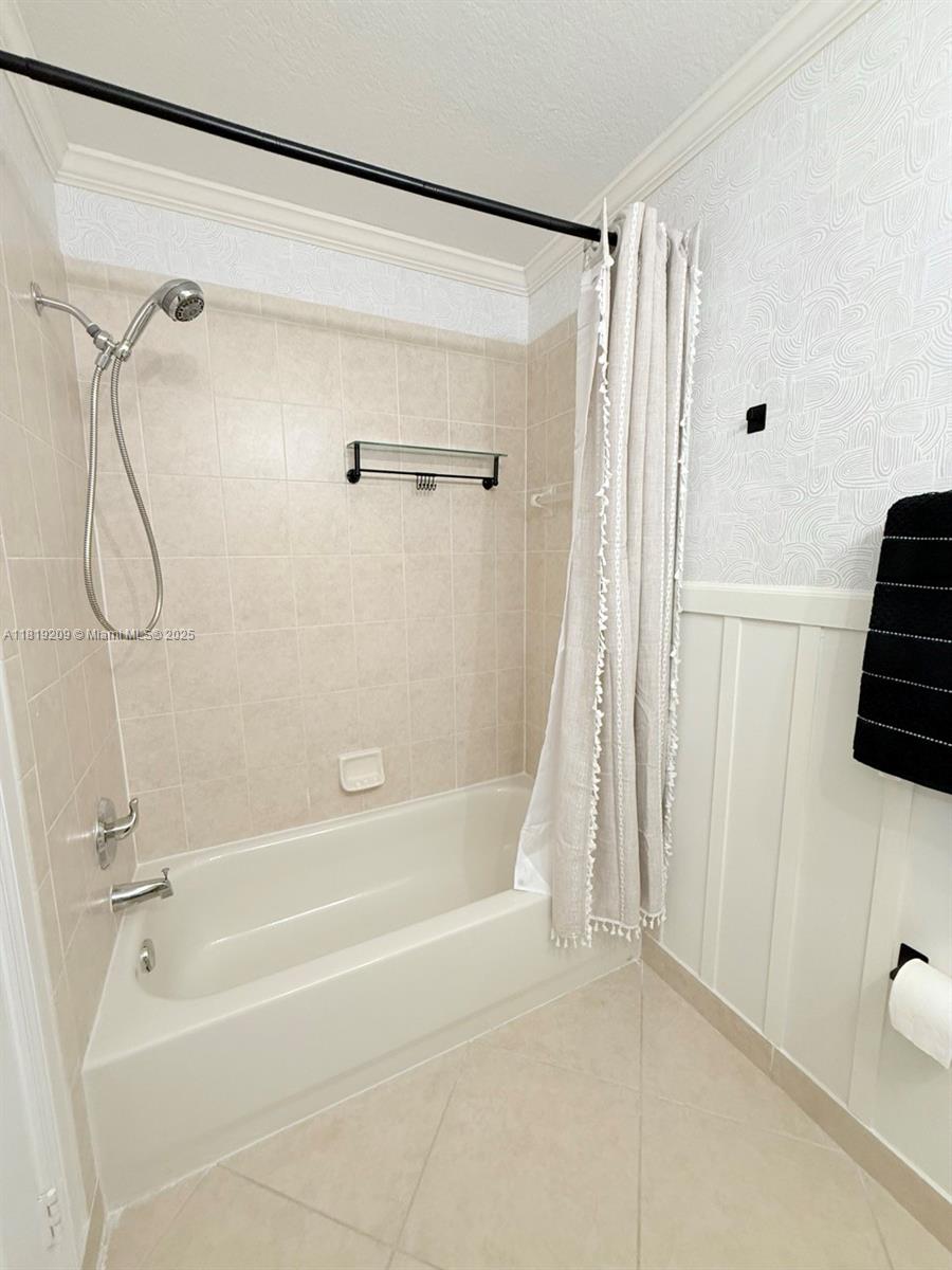 ISLES AT WESTON - Residential