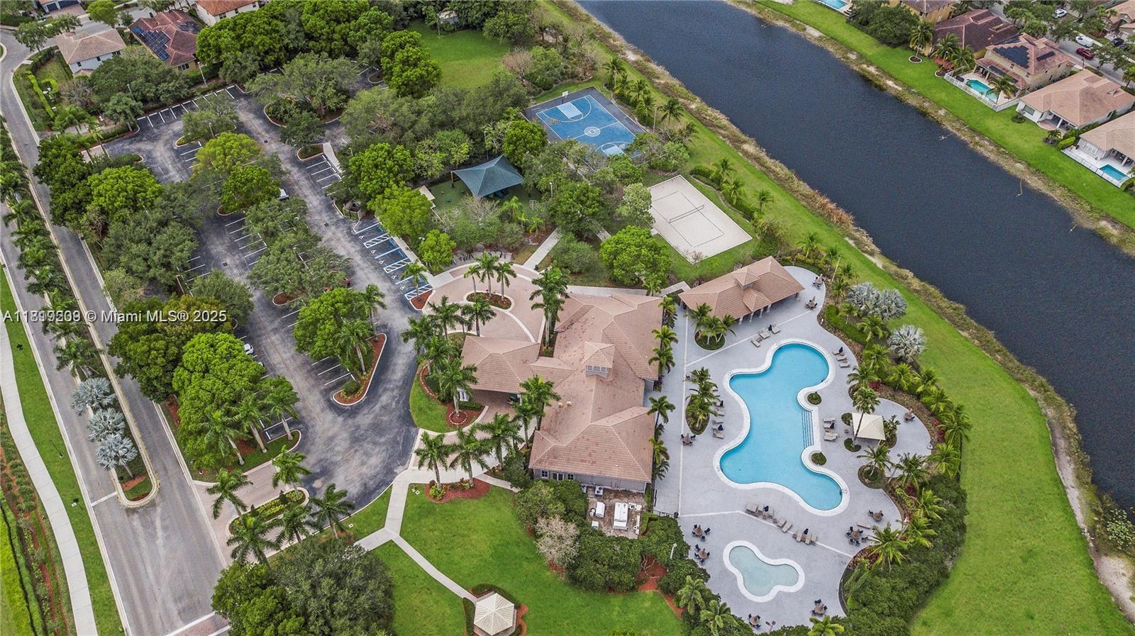 ISLES AT WESTON - Residential