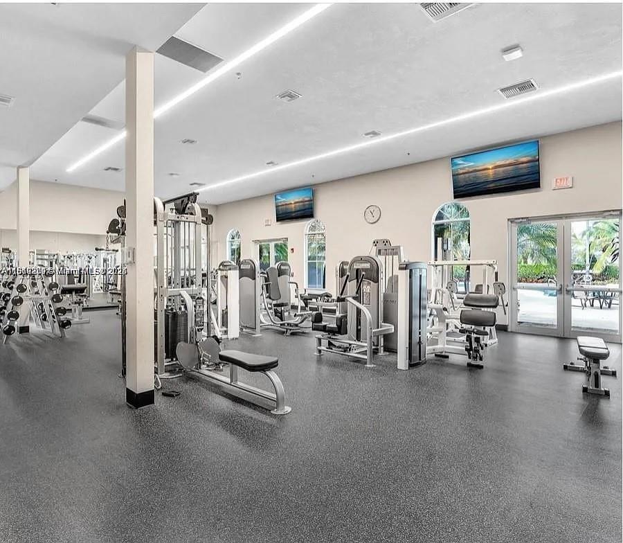 ISLES AT WESTON - Residential