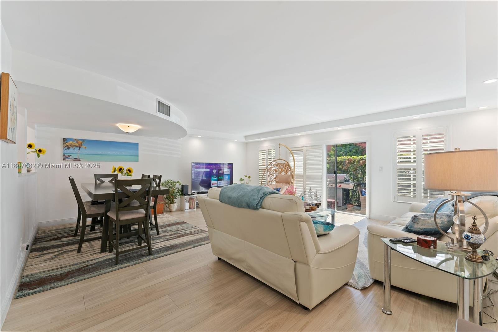 670 Tennis Club Dr 110, Fort Lauderdale, FL, 33311/$315,000 1 670 Tennis Club Dr 110
