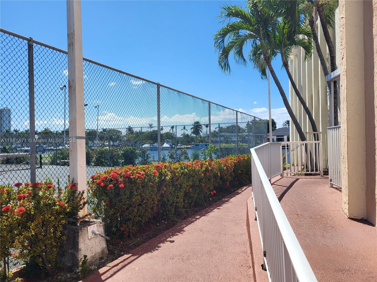 DESOTO PARK CONDO - Residential Lease