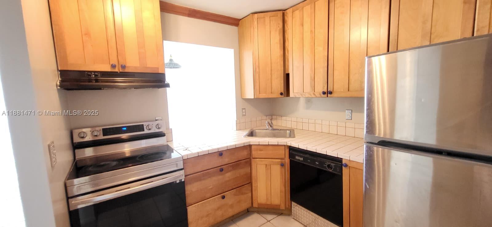 DESOTO PARK CONDO - Residential Lease