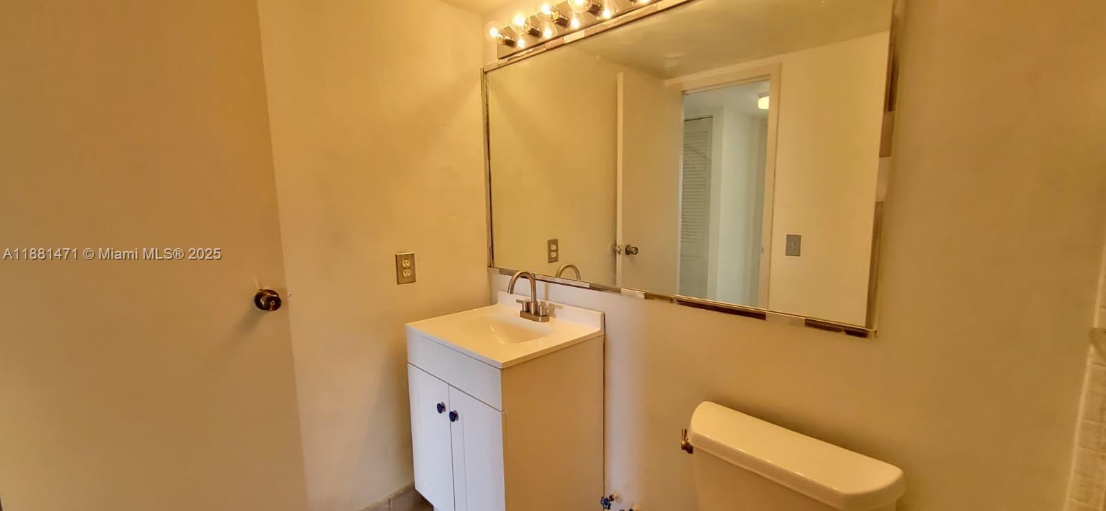DESOTO PARK CONDO - Residential Lease