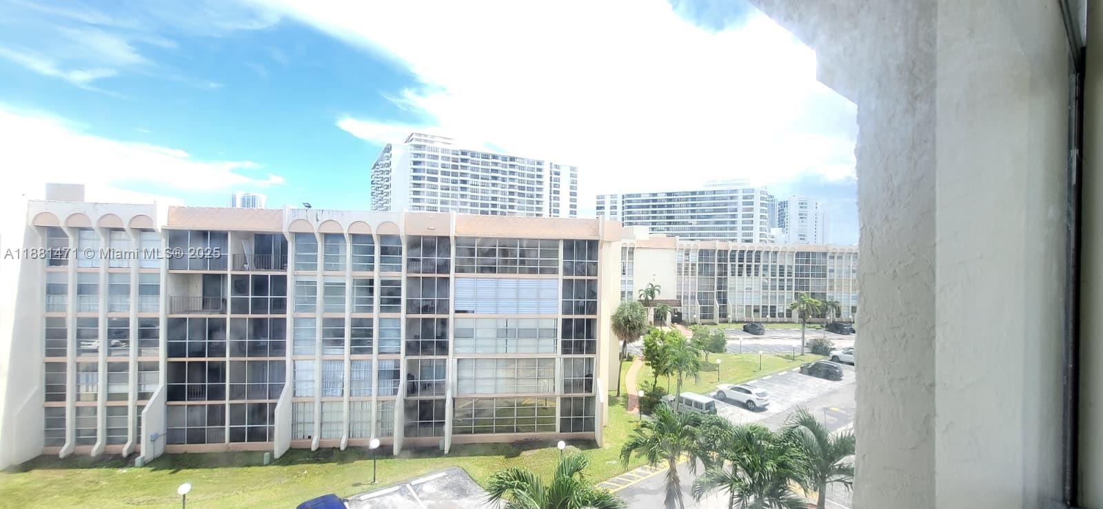 DESOTO PARK CONDO - Residential Lease