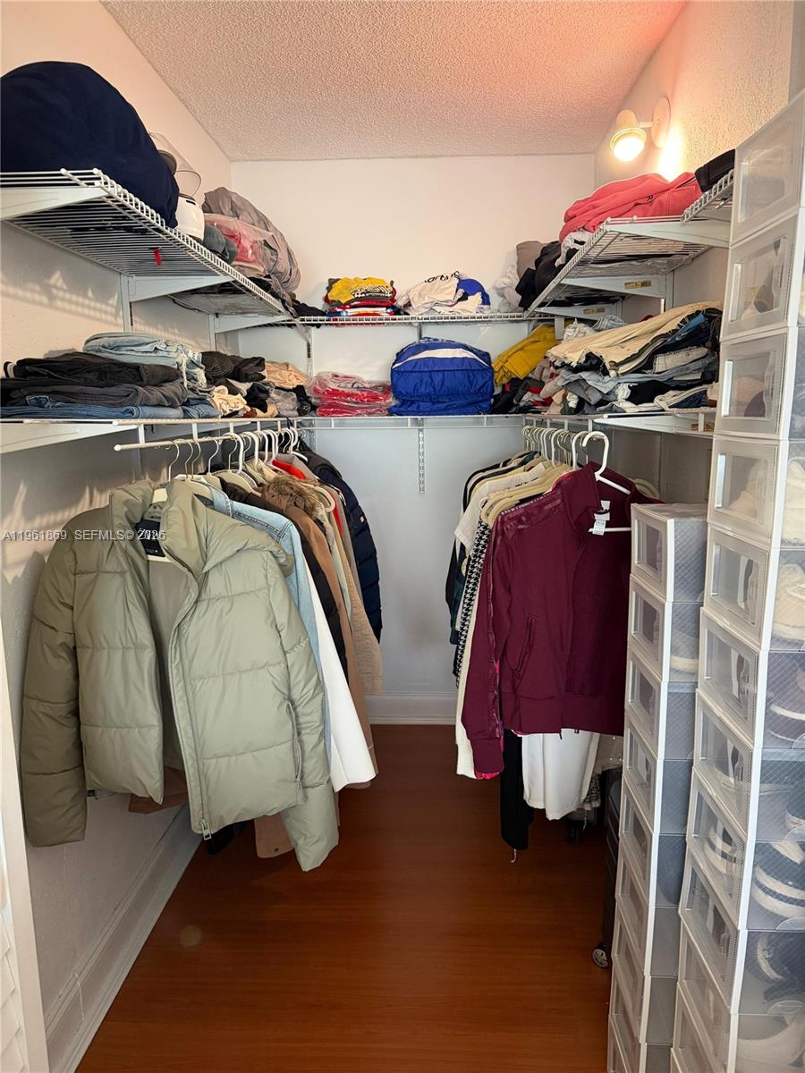 REEF NORTH CONDO - Residential