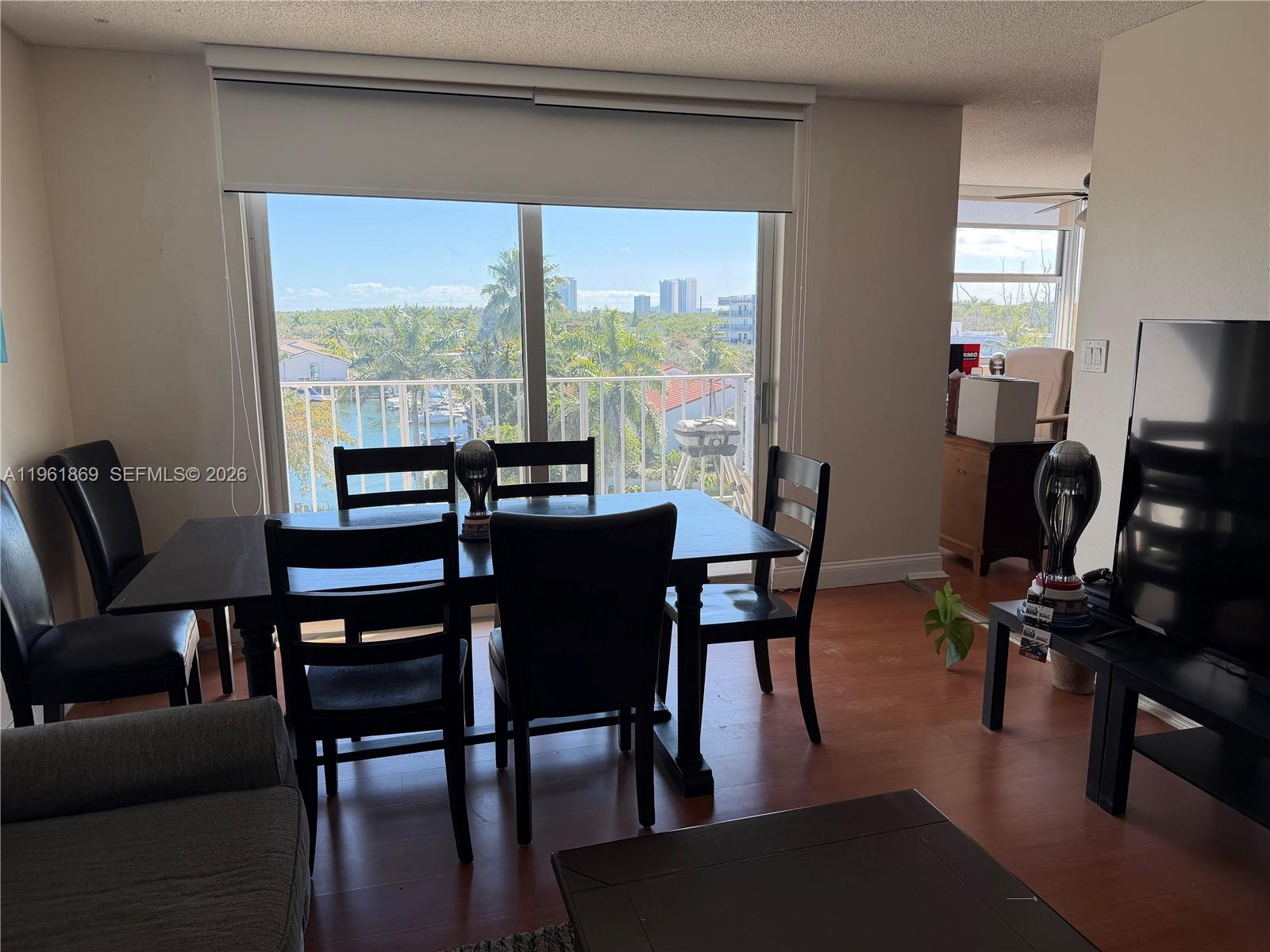 REEF NORTH CONDO - Residential