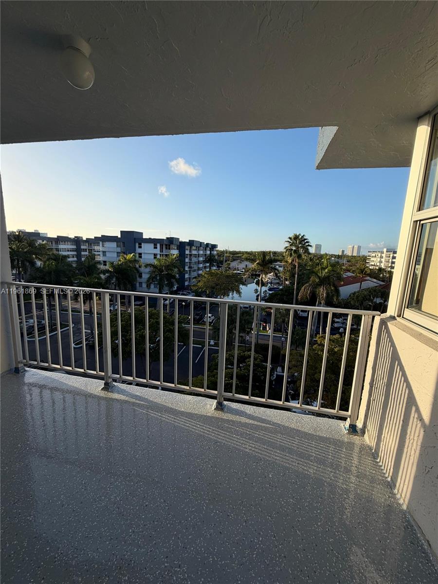 REEF NORTH CONDO - Residential