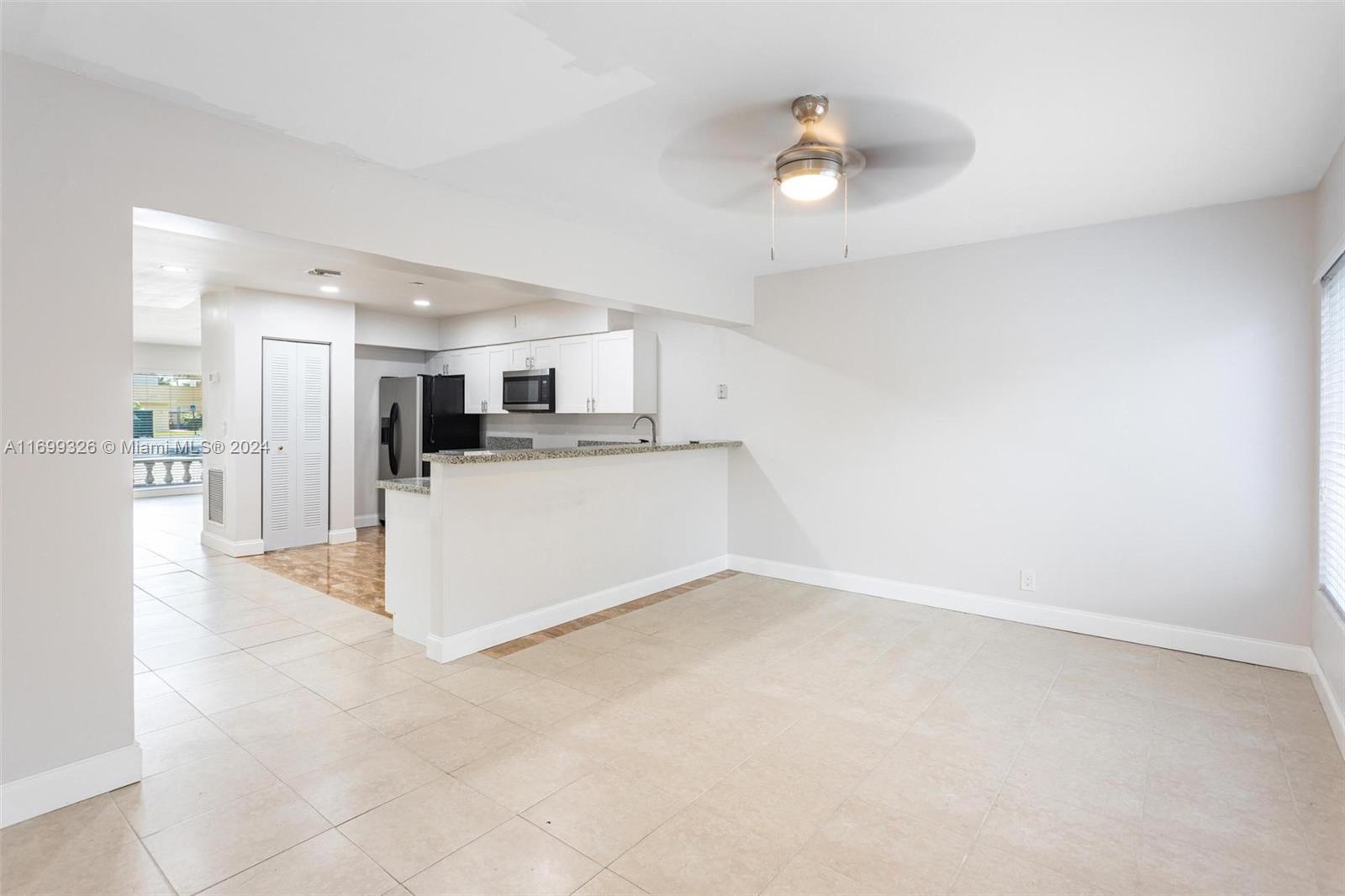 OAKLAND PARK SECOND ADD - Residential Income