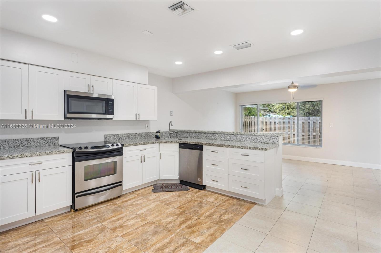 OAKLAND PARK SECOND ADD - Residential Income