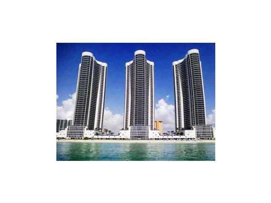 AVAILABLE NOW FOR ANNUAL OR SEASONAL. IMMACULATELY FURNISHED FROM ARTEFACTO AND MODANI. AMAZING OCEAN VIEWS FROM LIVING ROOM, MASTER BEDROOM, & 2ND BEDROOM. UNIT IS AVAILABLE FOR RENT NOW! FULLY FURNISHED UNIT WITH PRIVATE ELEVATOR ENTRANCE. EXTREMELY SPACIOUS WITH 2347 SQ/FT WITH SPLIT FLOOR PLAN. THE UNIT IS A TRUE 3 BEDROOM UNIT. ALL BEDROOMS HAVE ACCESS TO A BALCONY. FLOW THROUGH RESIDENCE WITH BOTH EAST & WEST EXPOSURE. MARBLE TILE THROUGHOUT. KING BED IN MASTER BEDROOM, QUEEN BED IN 2ND BEDROOM, & TWO TWIN BEDS IN THE 3RD BEDROOM. WOW!