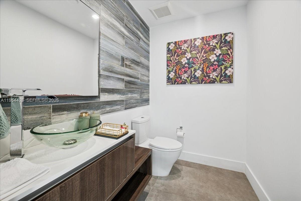 KEYSTONE ISLAND NO 4 - Residential