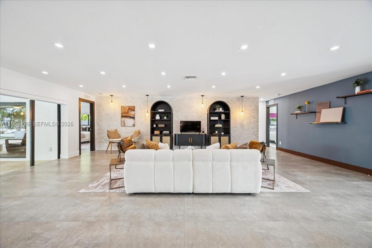 KEYSTONE ISLAND NO 4 - Residential