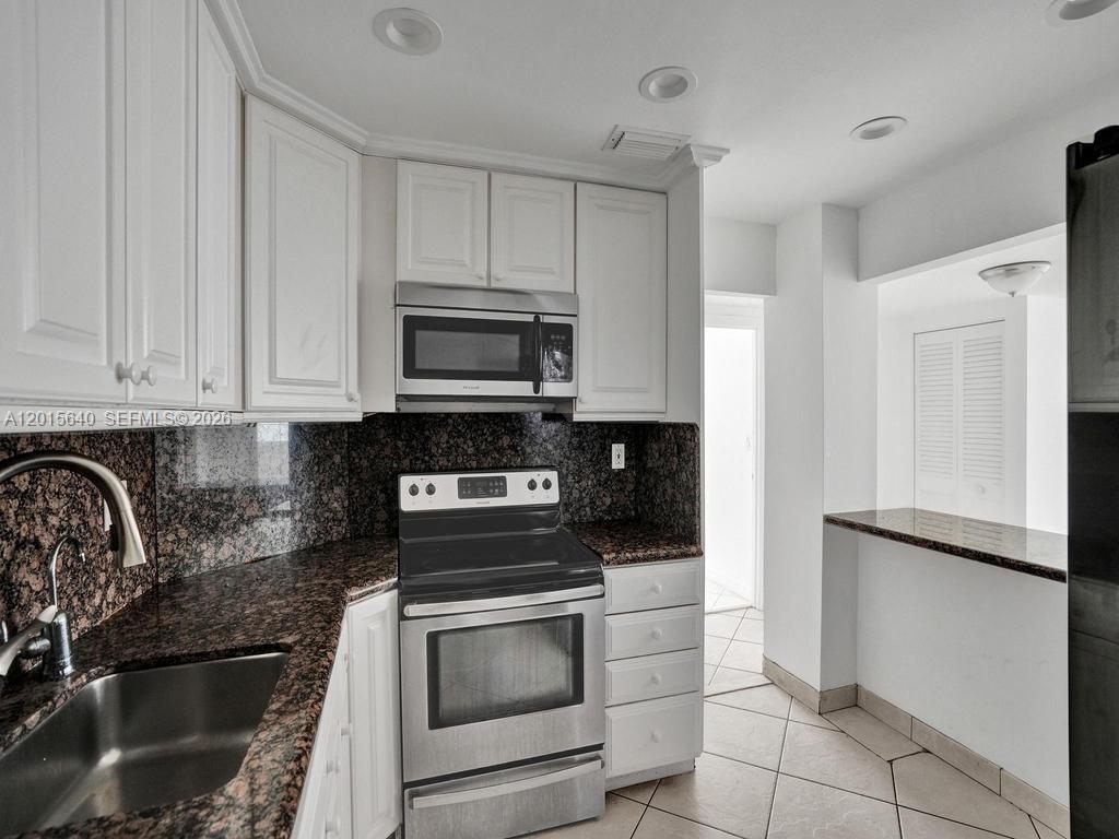 ARLEN HOUSE CONDO - Residential