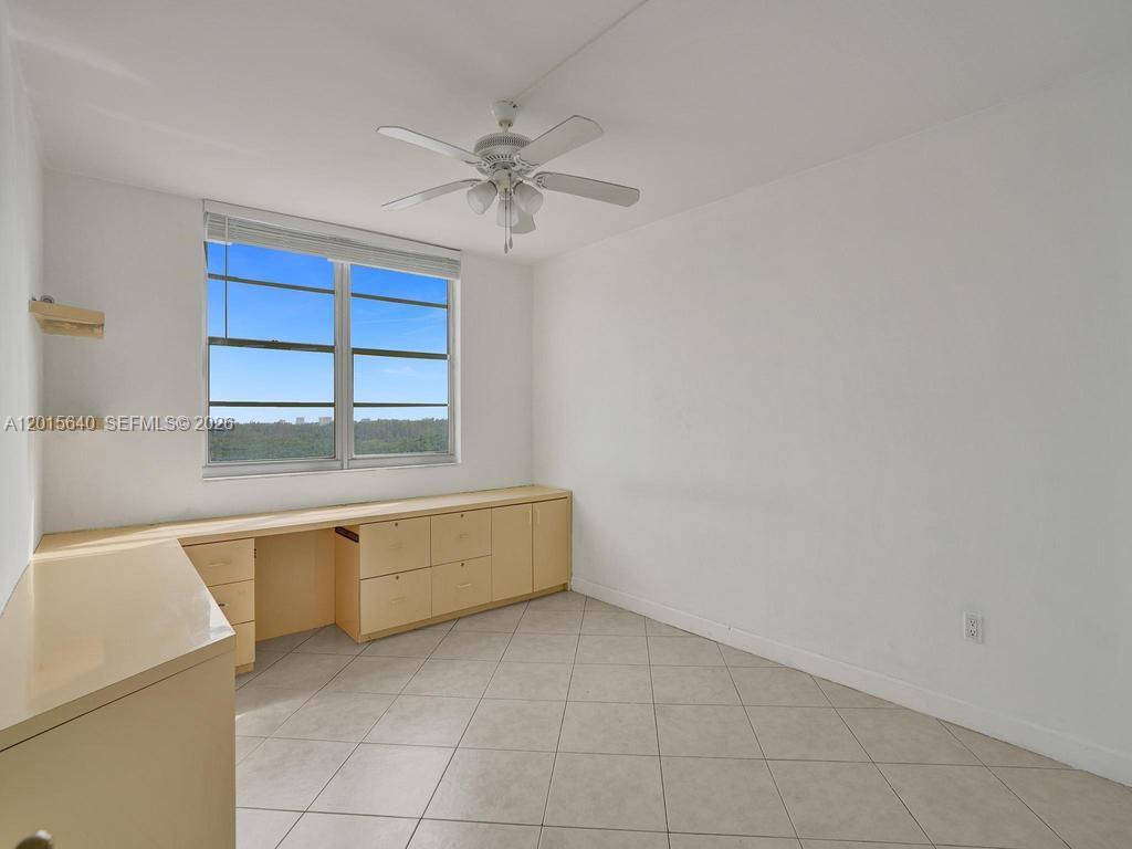 ARLEN HOUSE CONDO - Residential